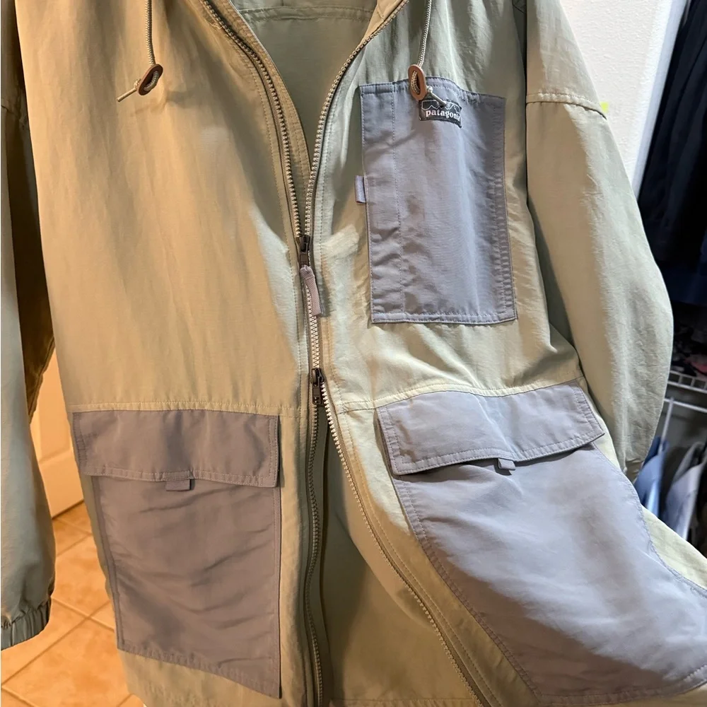 Patagonia Women's Skysail Unlined Parka - Picture 4 of 6